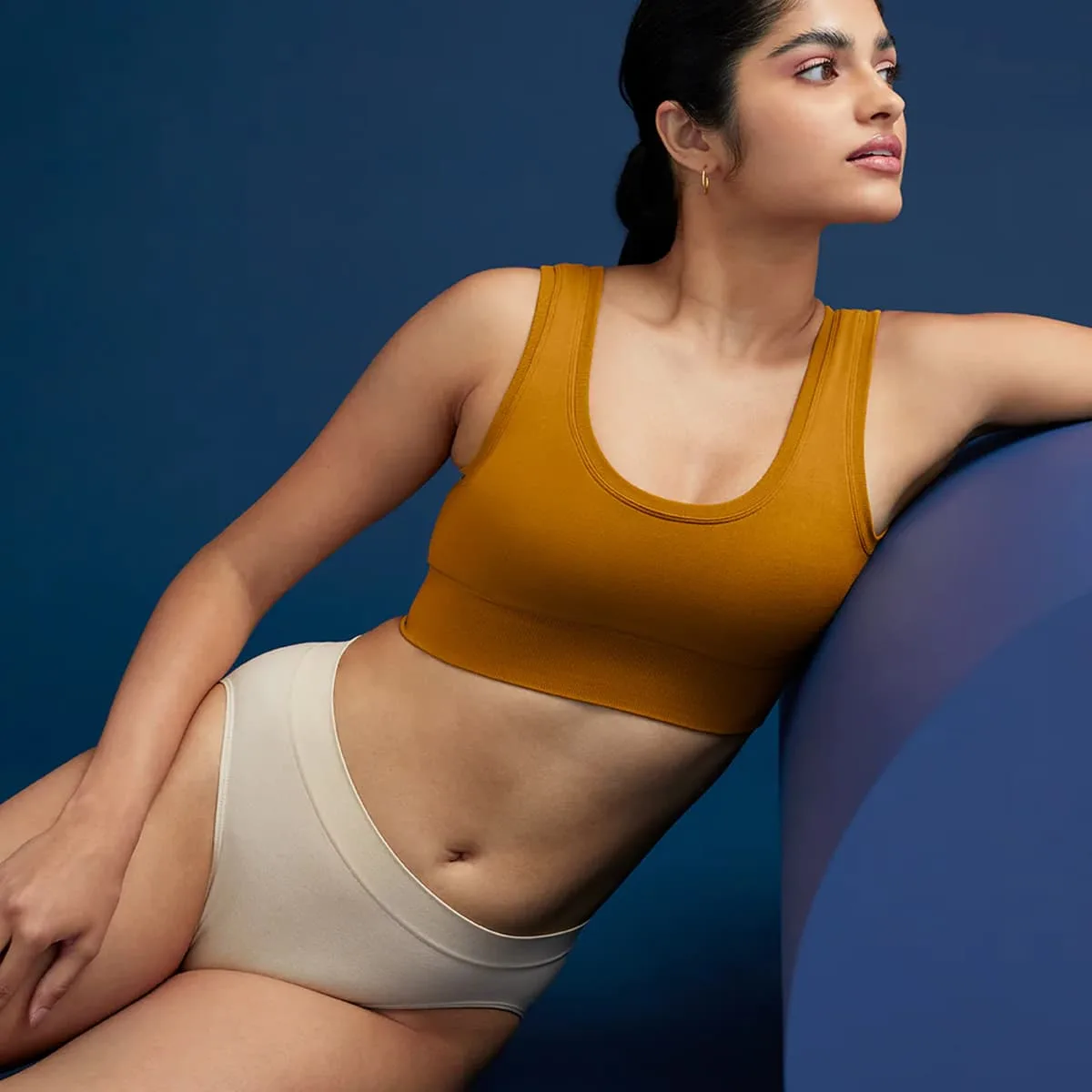 Sunsets Lotus Everlee Side - Image 2